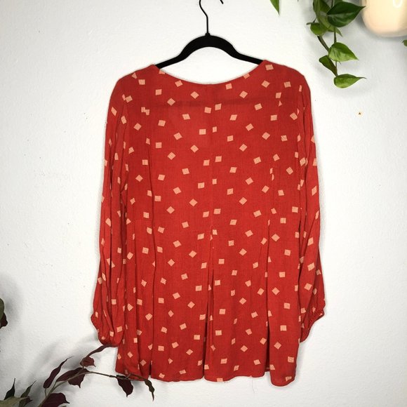 Torrid Cranberry Red Diamond Dots Crinkled Gauze Fit & Flare Top Large Blouse - Picture 6 of 10